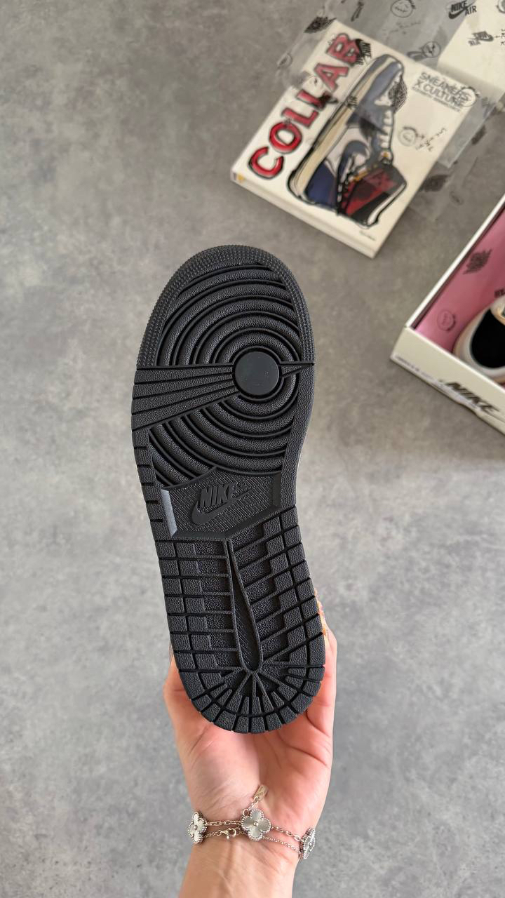Air Jordan 1 Low x Travis Scott “ Military Black” 2026 