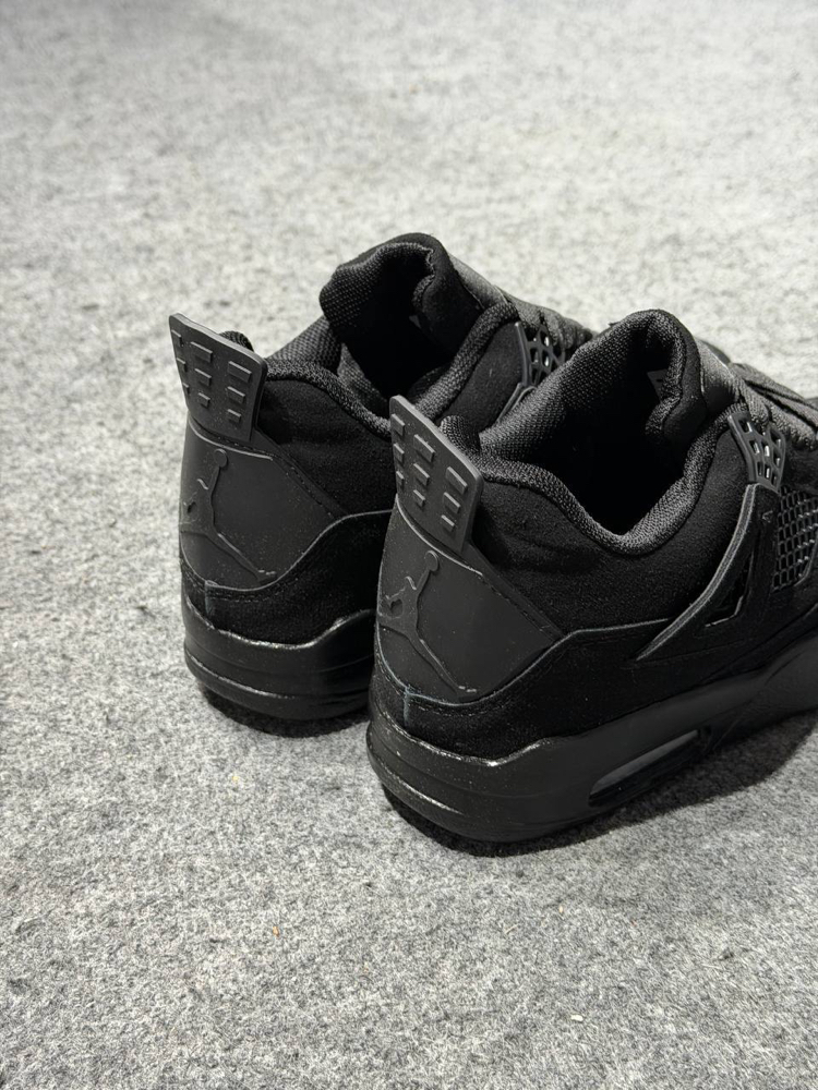 NİKE AIR JORDAN 4 RETRO BLACK CAT