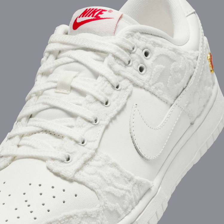 Dunk Low “ You Deserve Flowers”
