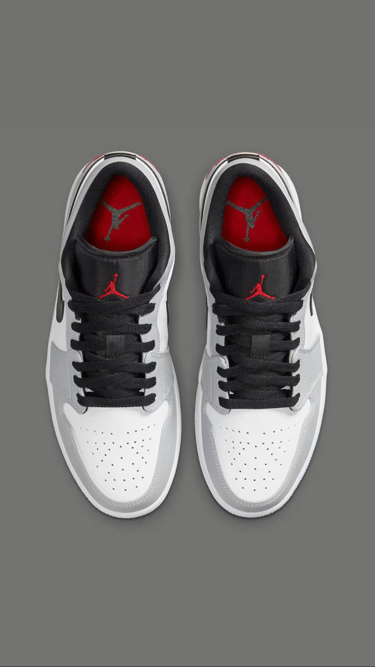 Air Jordan 1 Low “ Light Smoke Grey