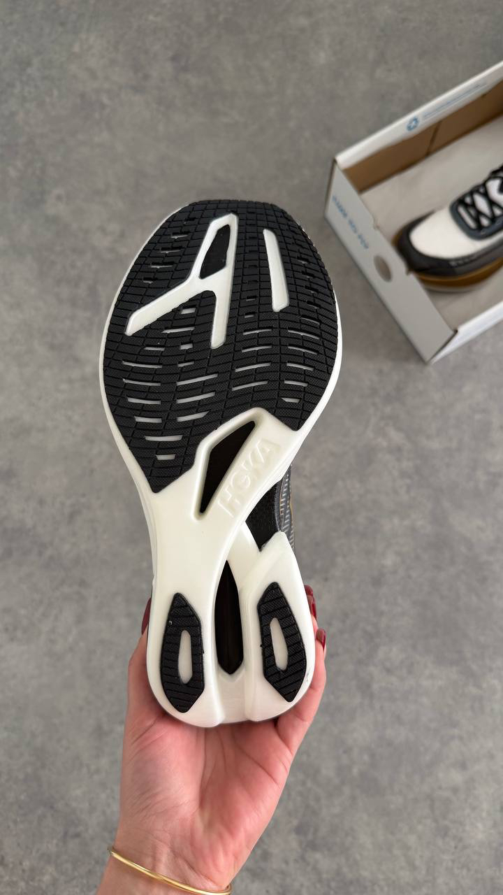 Hoka Cielo X1 2.0 “Black & Gold”