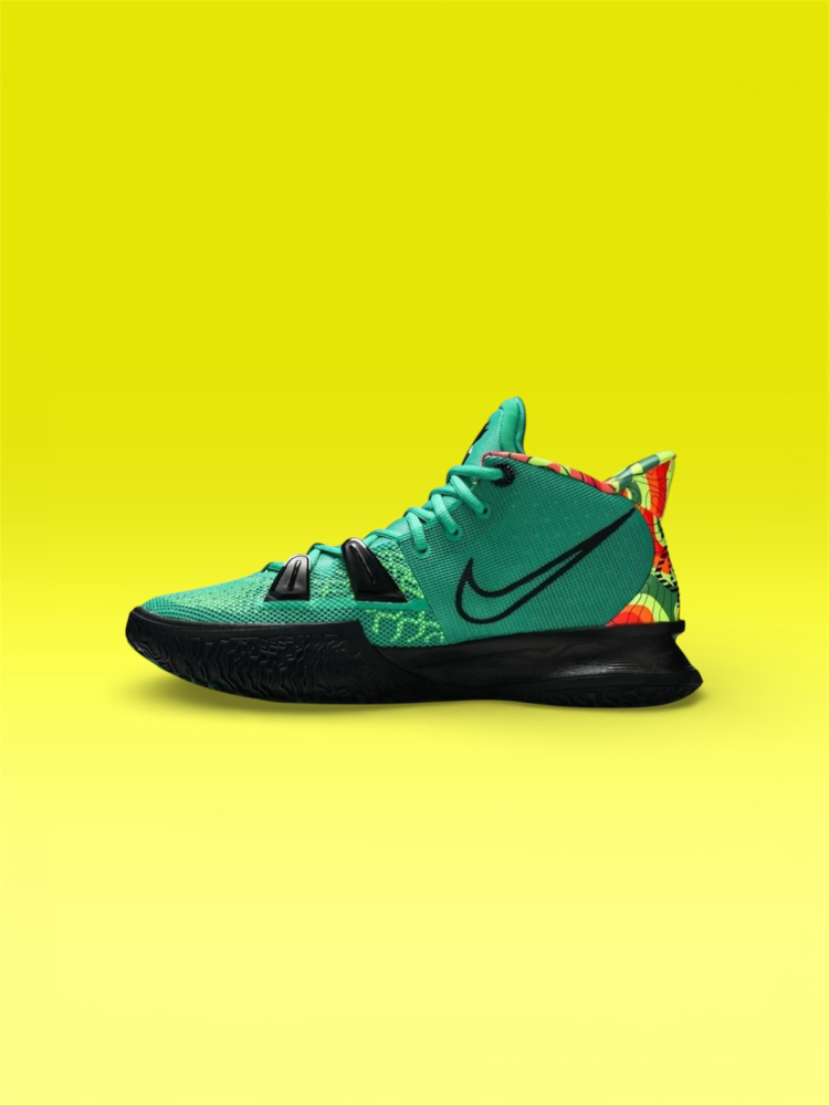 KYRIE 7 