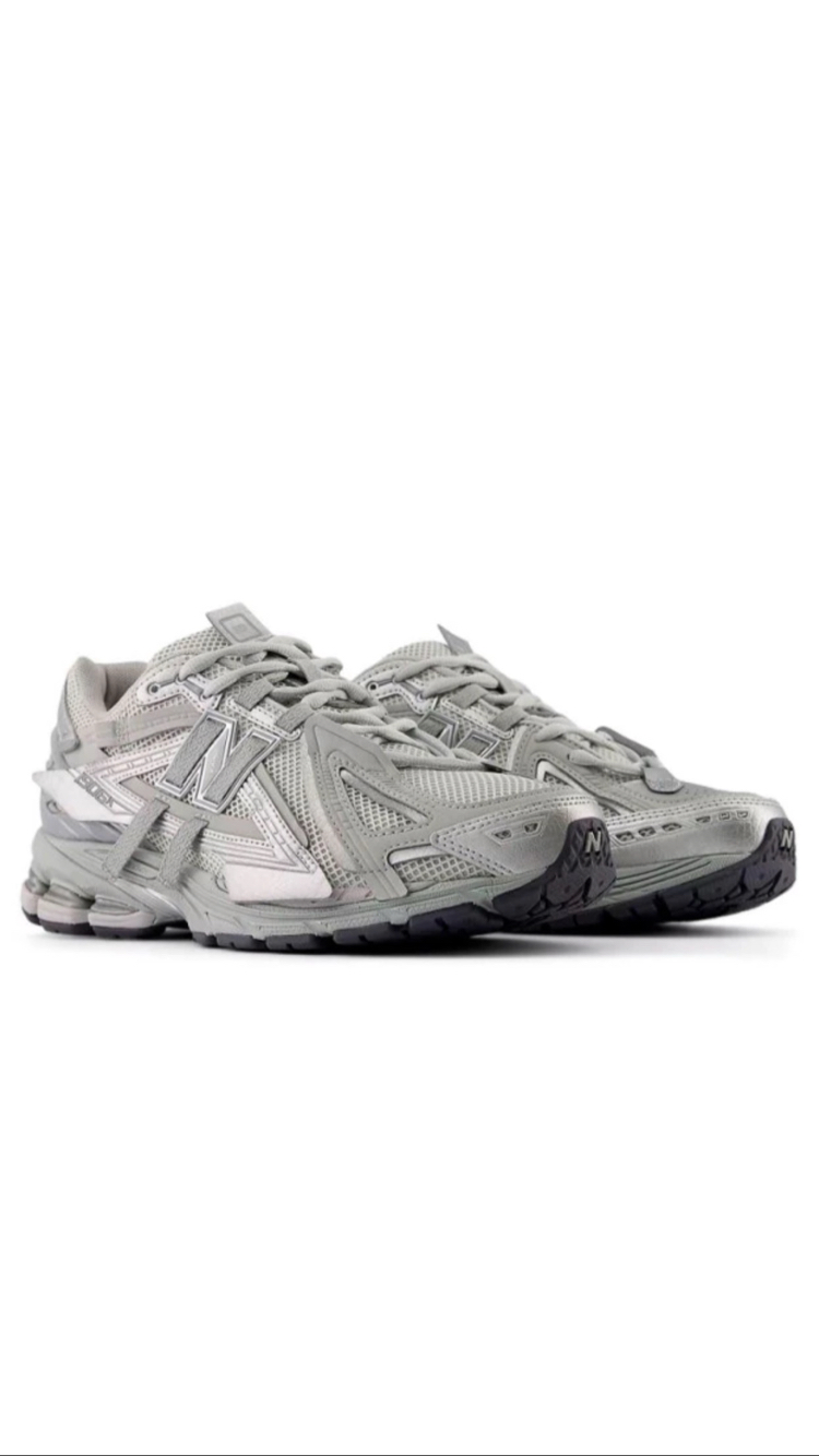 New Balance “1906A - Concrete Silver”