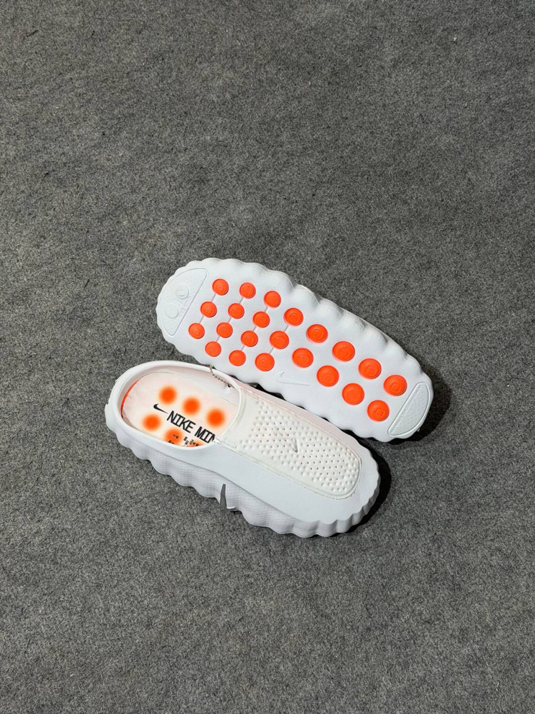 Nike Mind 001