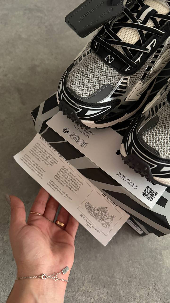 Off White “MEN-GRAY