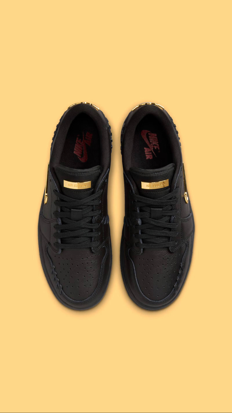 Air Jordan 1 Low 