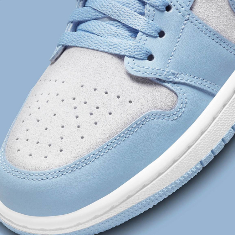 Nike Air Jordan 1 Low “ Football Grey Aluminum “ (Y)