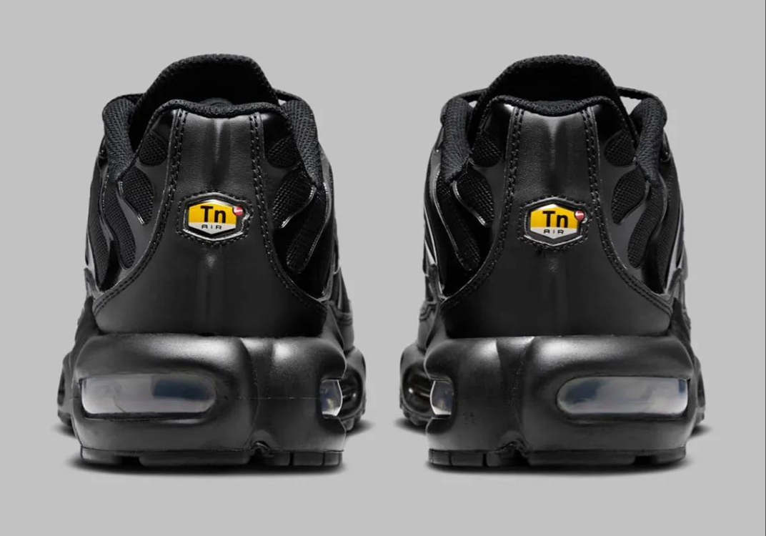 Nike Air Max Plus “ Triple Black ” 