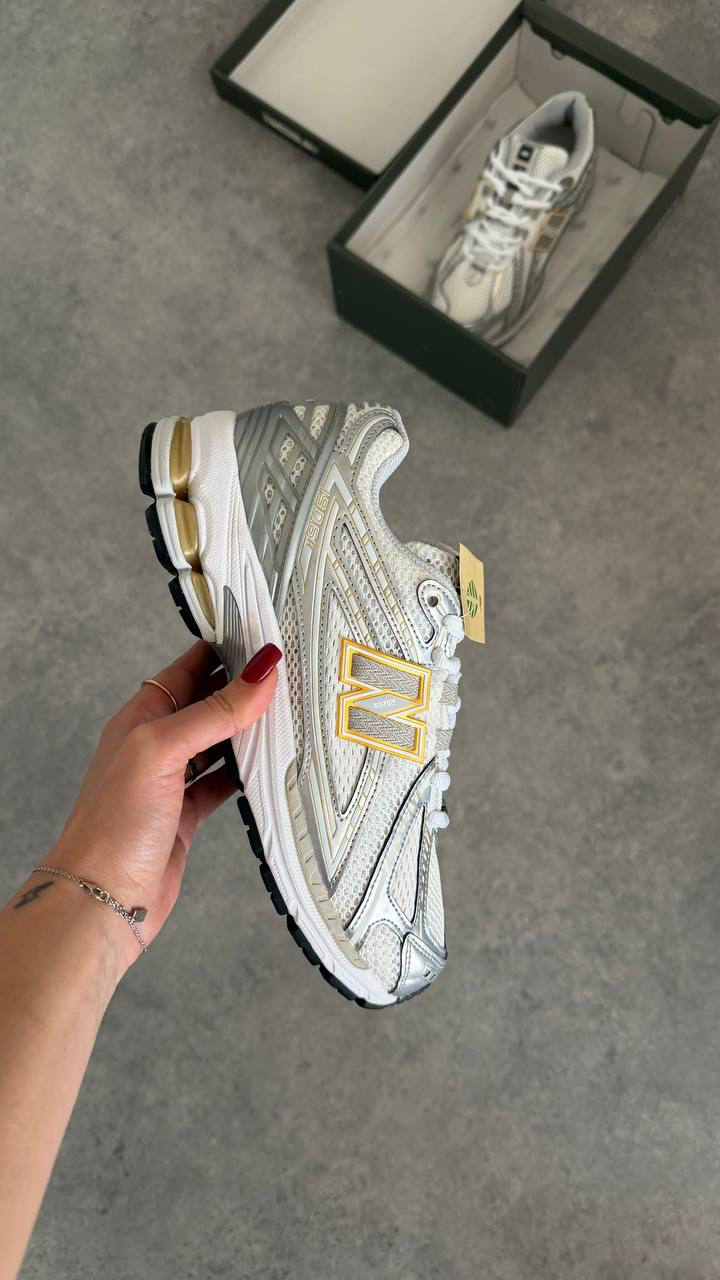 New Balance 1906R White Silver Metallic Gold 