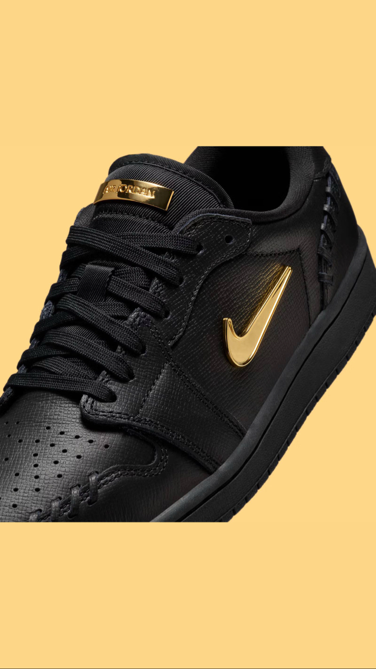 Air Jordan 1 Low 