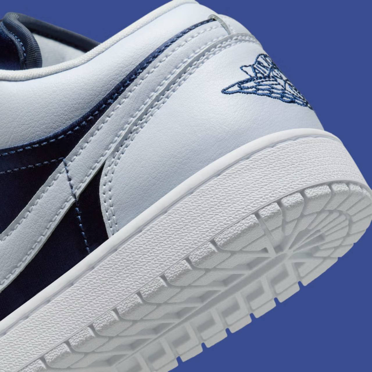 Air Jordan 1 Low 