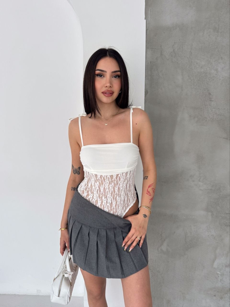 Beyaz Dantelli Bodysuit 