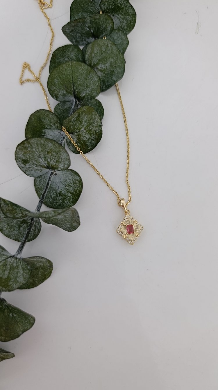 14K Renkte Xuping Blush Kolye