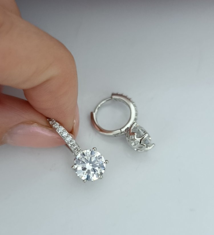 Beyaz Altın İşçiliğinde Xuping Crystal Küpe