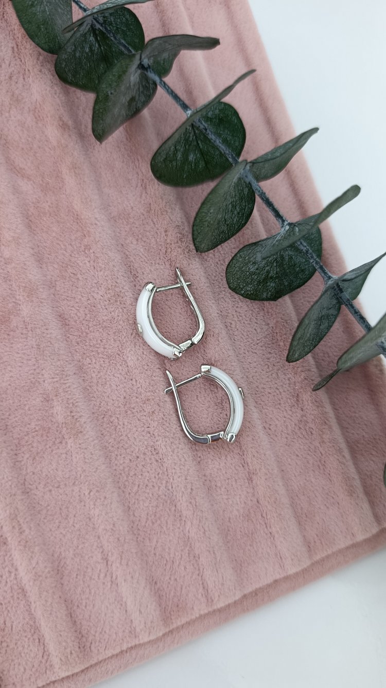 Beyaz Altın İşçiliğinde Xuping White Love Küpe