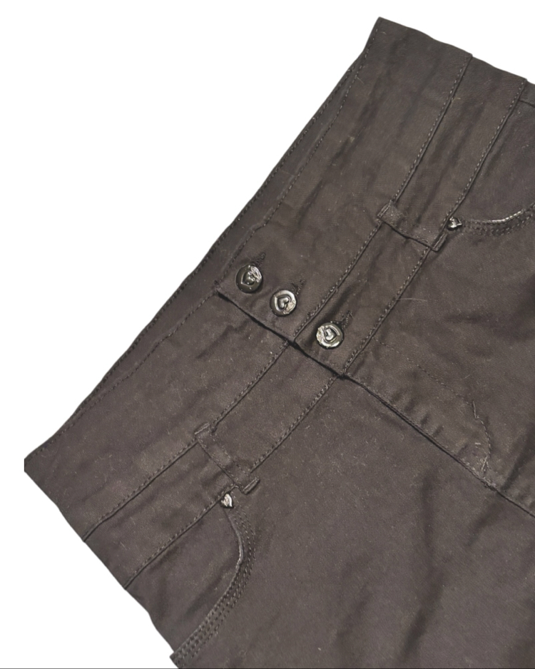 Triple button mini skirt