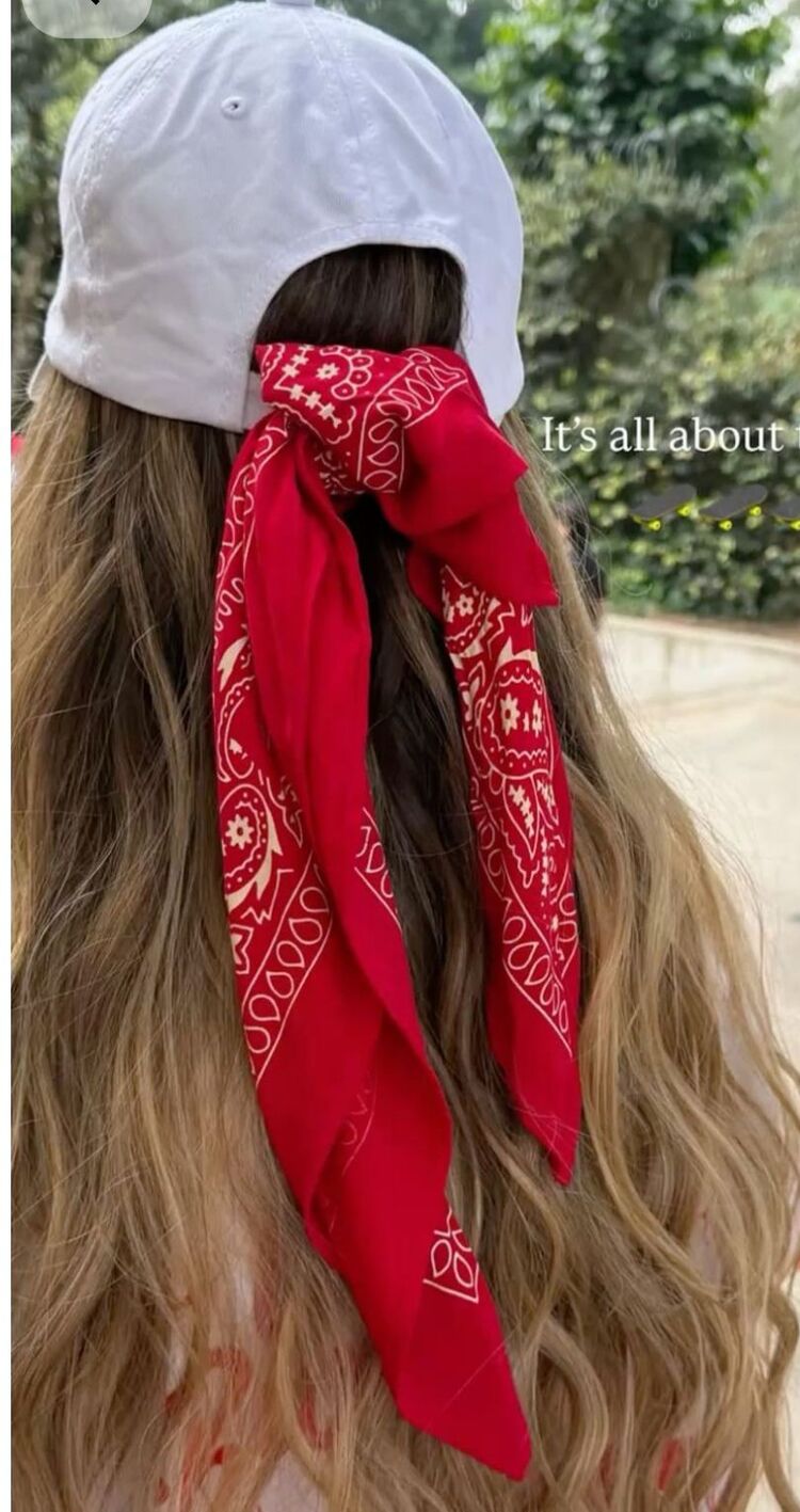 Kırmızı Etnik Desenli Pamuklu Kare Bandana