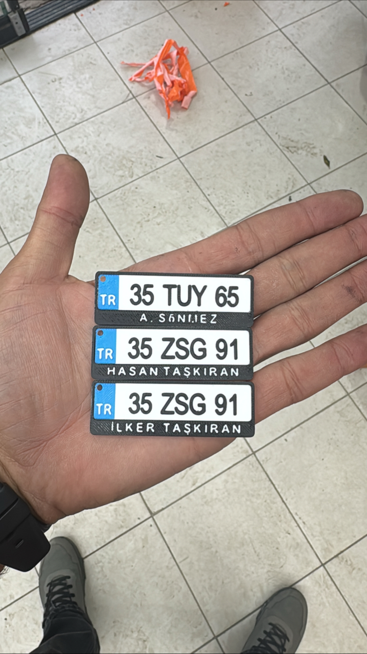 Kişiye özel plaka anahtarlık