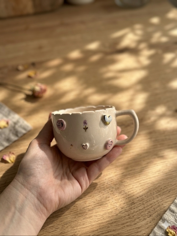 ‘Arı Figürlü’ Mini Mug