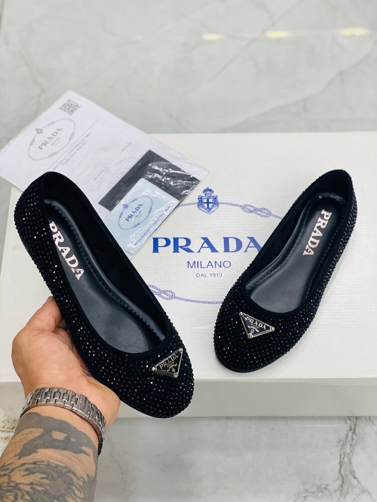 PRADA TAŞLI BABET