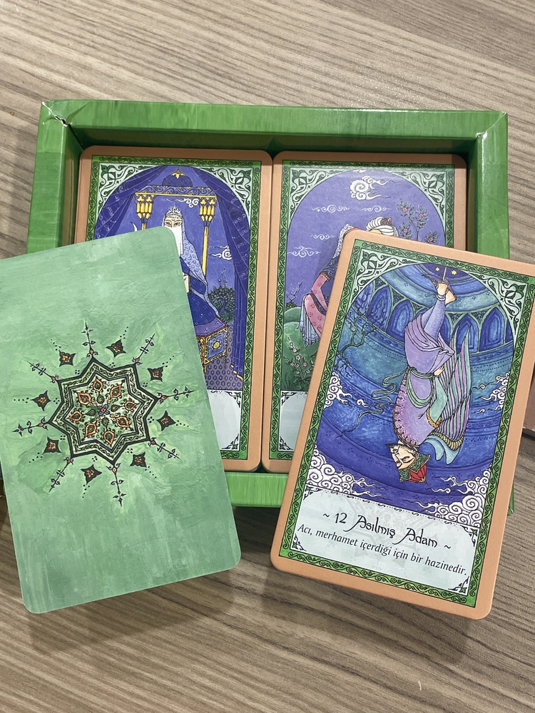 Rumi Tarot Destesi (Kutulu • Kitapçıklı)  