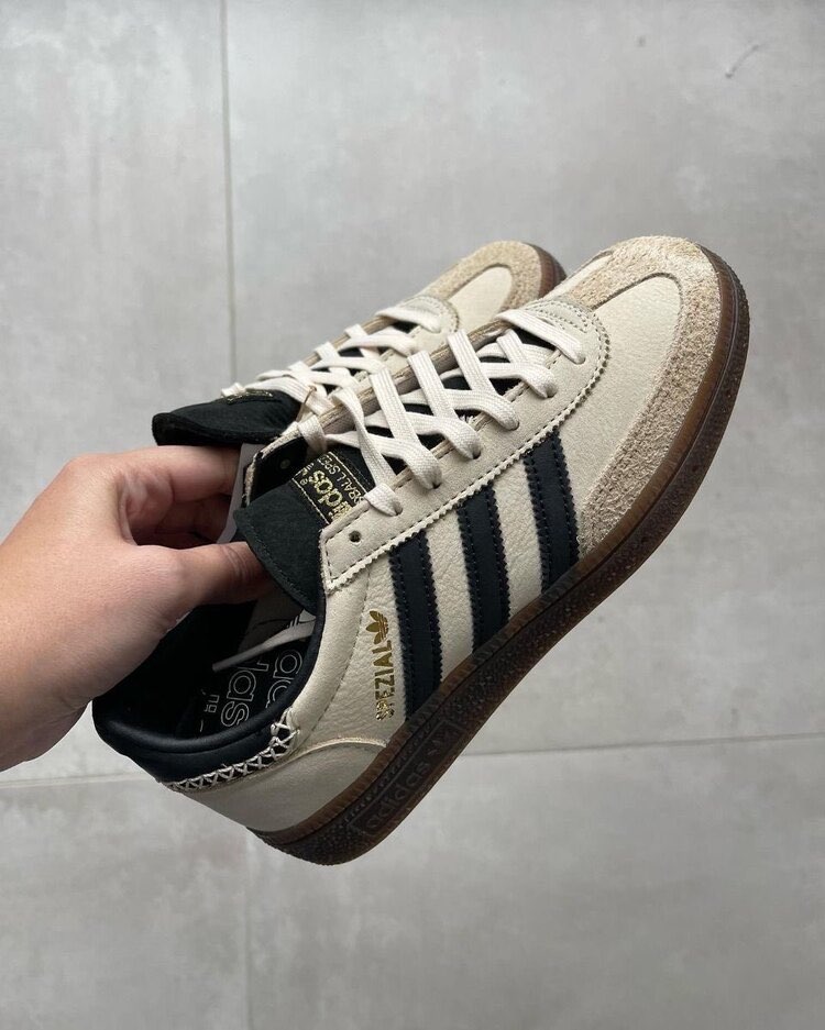 Handball Spezial Wonder White Black (W) 