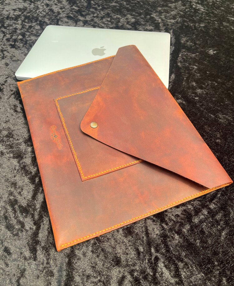 Macbook - Tablet Kılıfı (Camel Renk)