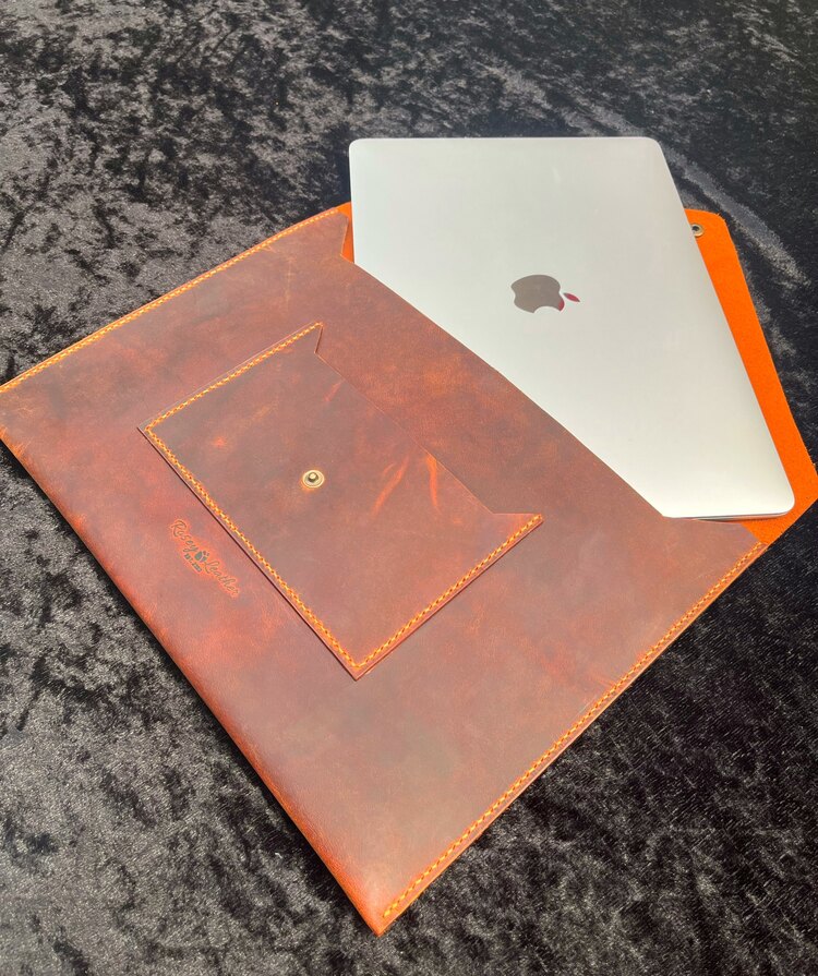 Macbook - Tablet Kılıfı (Camel Renk)