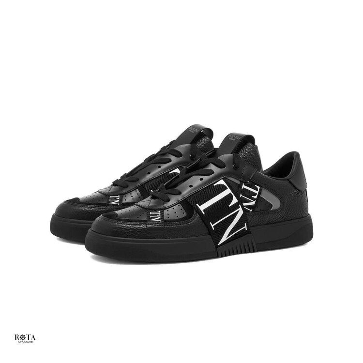 Valentino VL7N Black (40-44)