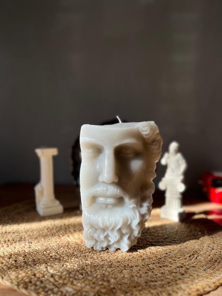 Zeus Mum