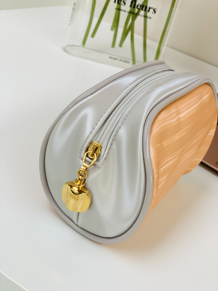 Vintage Dior Mini Makyaj Çantası