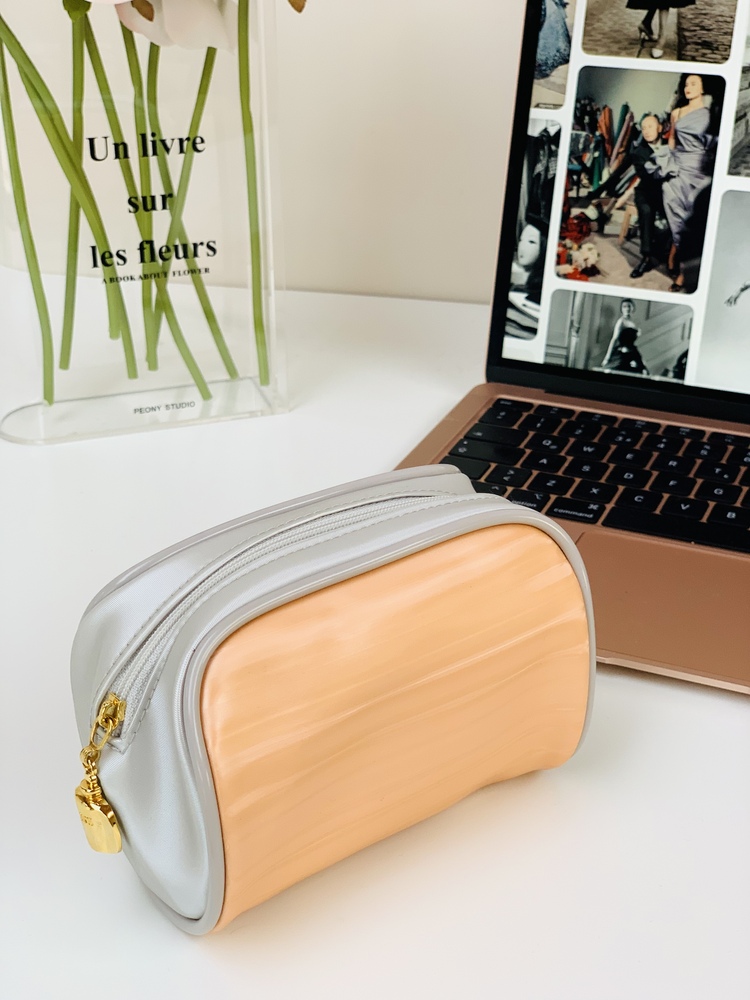 Vintage Dior Mini Makyaj Çantası