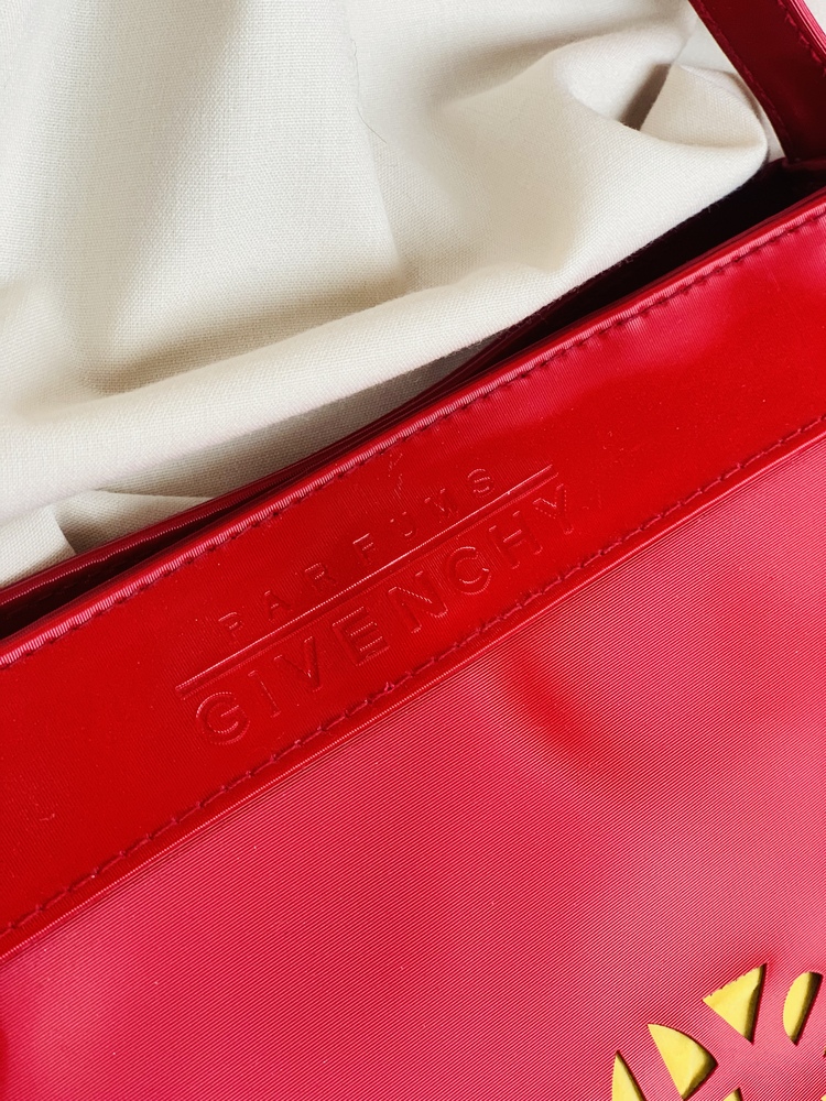 Givenchy Kol Çantası 