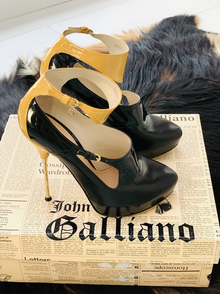 John Galliano Topuklu Ayakkabı