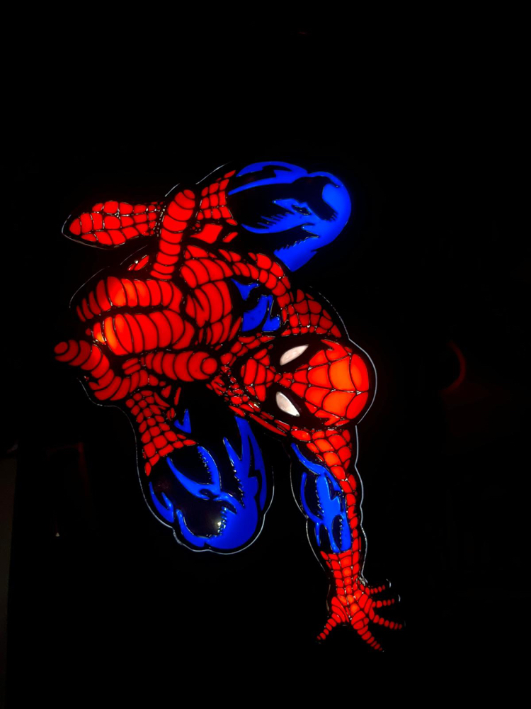 Spiderman gece lambası