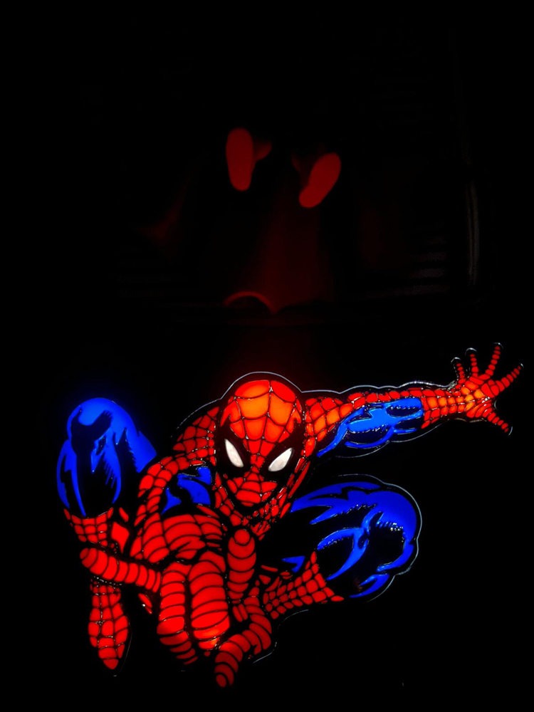 Spiderman gece lambası