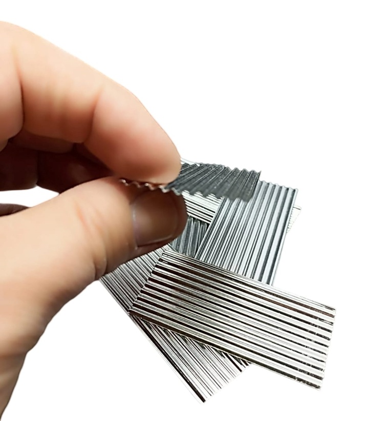 1/35 Oluklu Aluminyum Çatı Levhası 7,3X3,4 cm 4 Adet