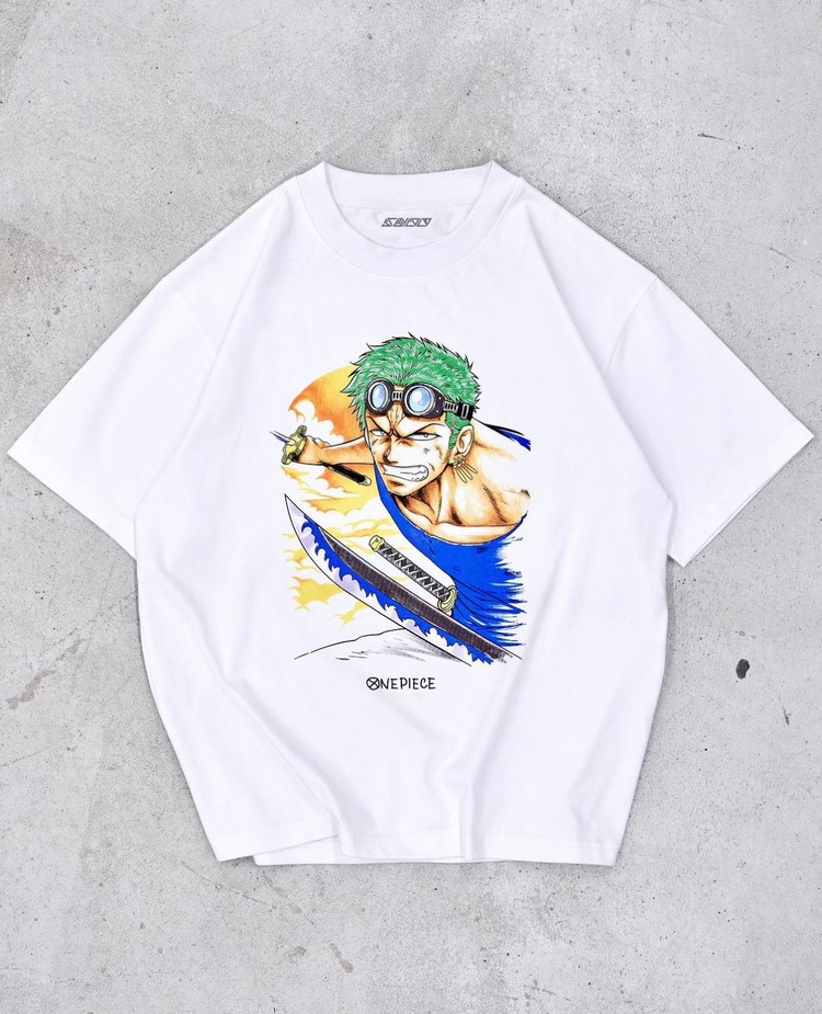 ZORO ONE PIECE OVERSIZE T-SHIRT