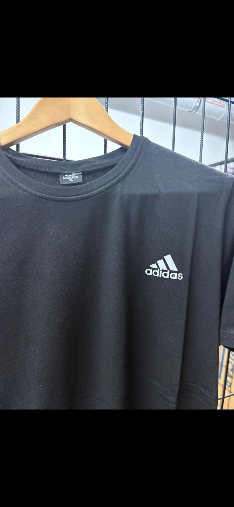 Adidas Siyah Tişört