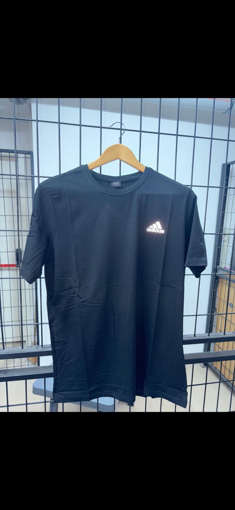 Adidas Siyah Tişört