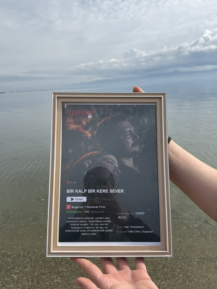 Loveflix Kişiye Özel Çerçeve