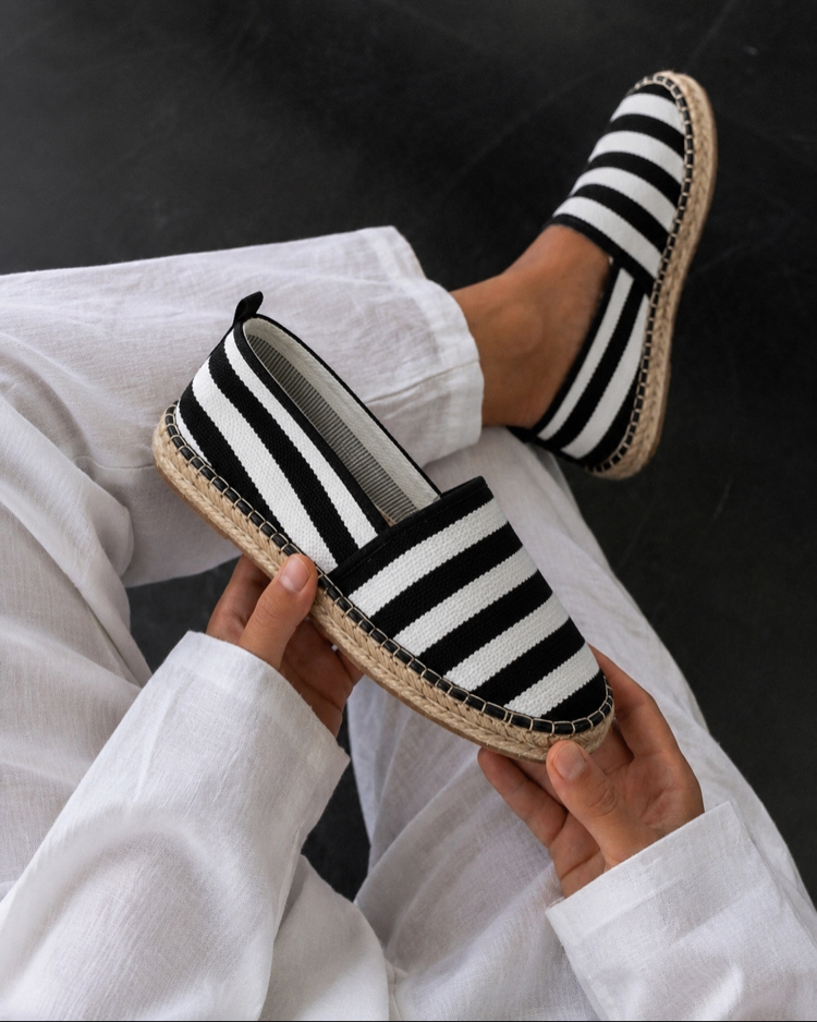 • ESPADRİL TRİKO AYAKKABI