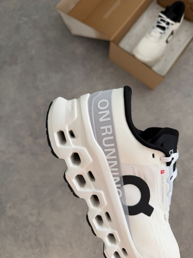 On Cloudmonster 3 “White” 