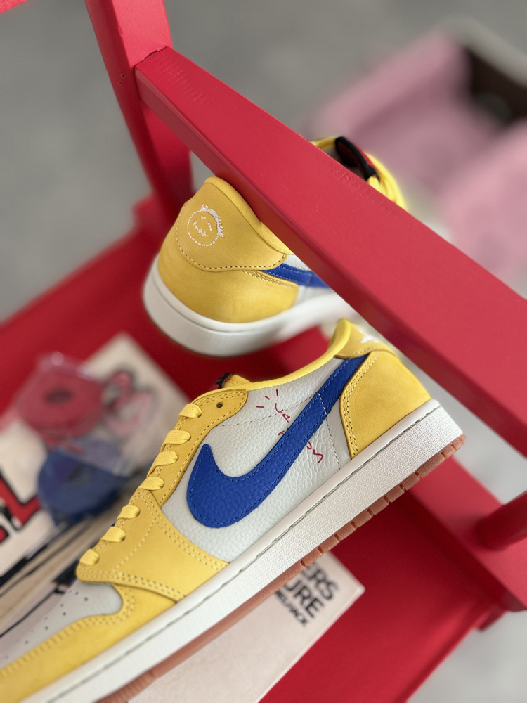 Air Jordan 1 Low Travis Scott “Canary”