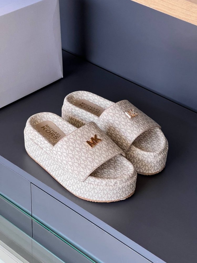 Michael Kors Kadın Summer Slippers