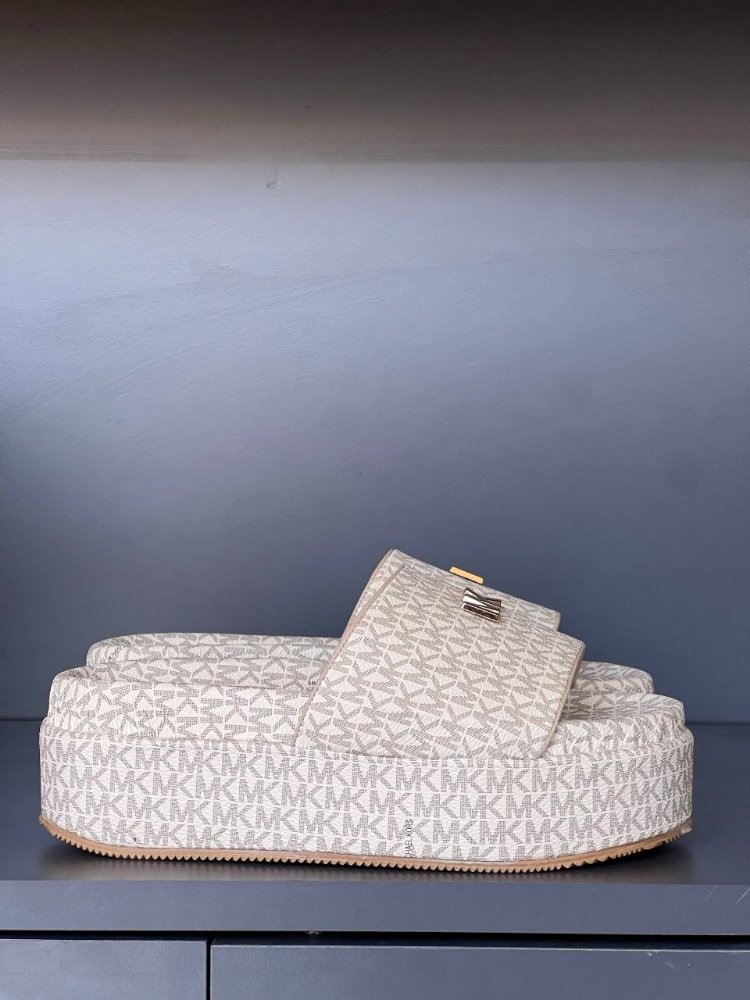 Michael Kors Kadın Summer Slippers