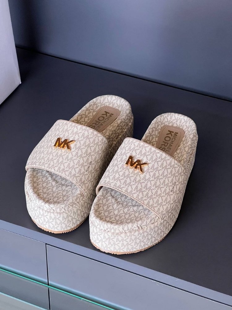 Michael Kors Kadın Summer Slippers