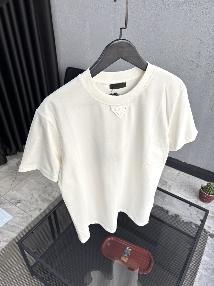 PRADA Premium Tshirt