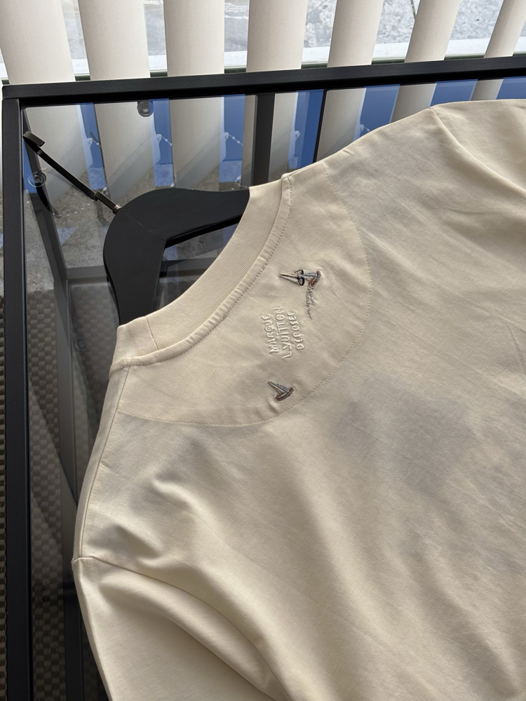 LOUISVUITTON Special Nakış Logo Tshirt 