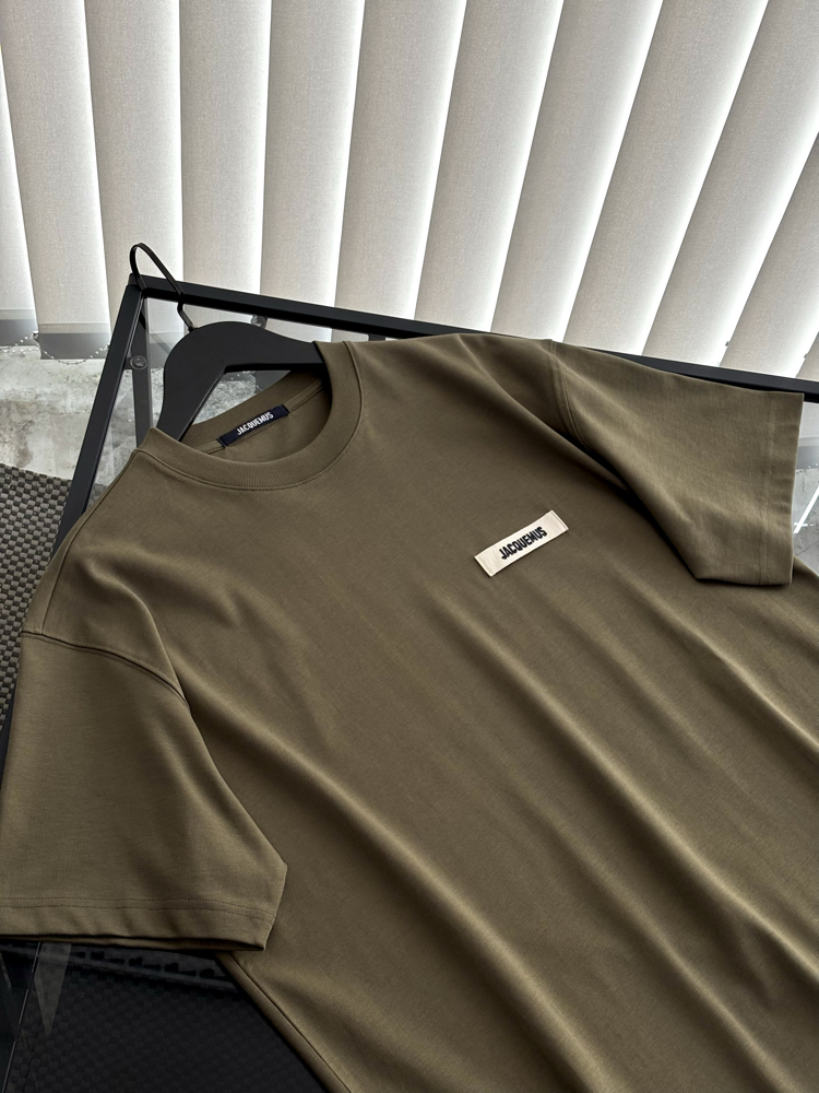 JACQUEMUS Special Tshirt
